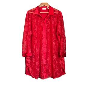 Victoria’s Secret red sleep dress. Long sleeves‎